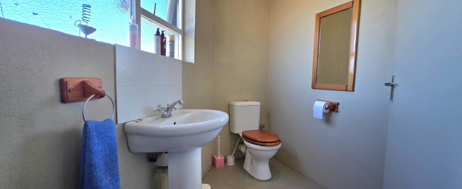 4 Bedroom Property for Sale in Franskraal Western Cape